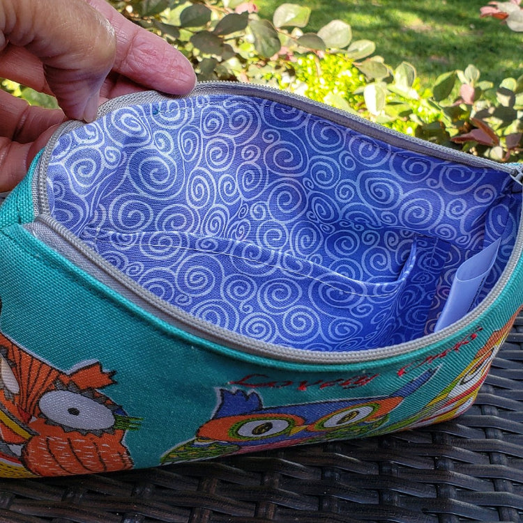 Owls Wristlet zipper