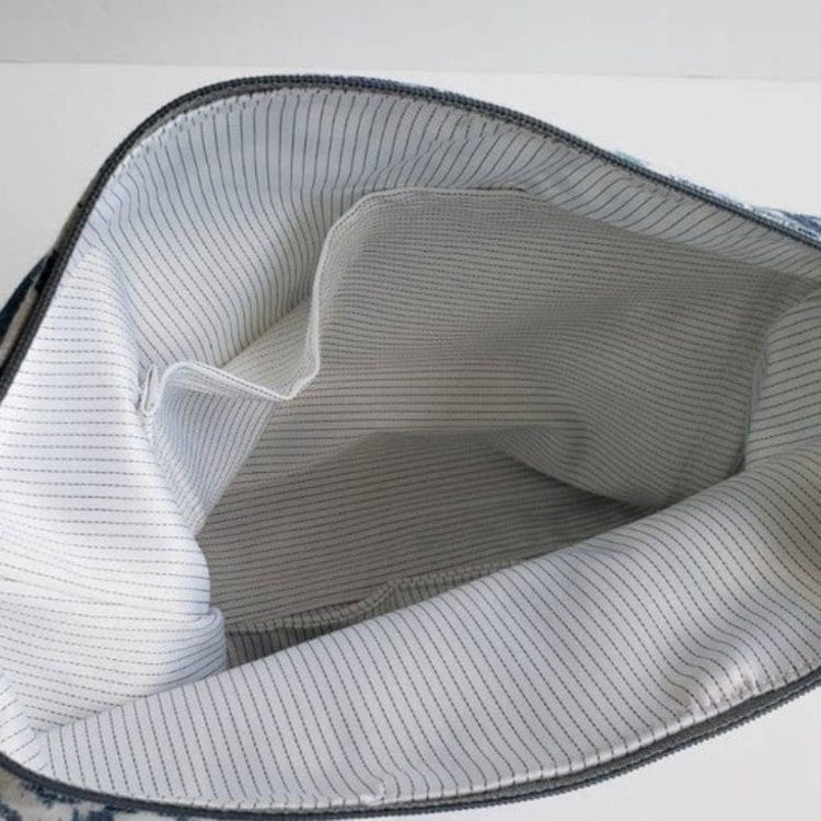 clutch bag with zipper