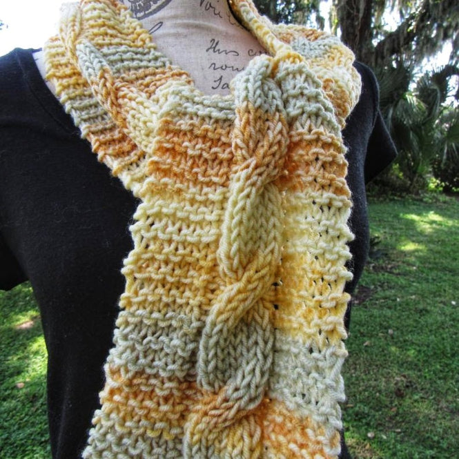 knit nuanced scarf