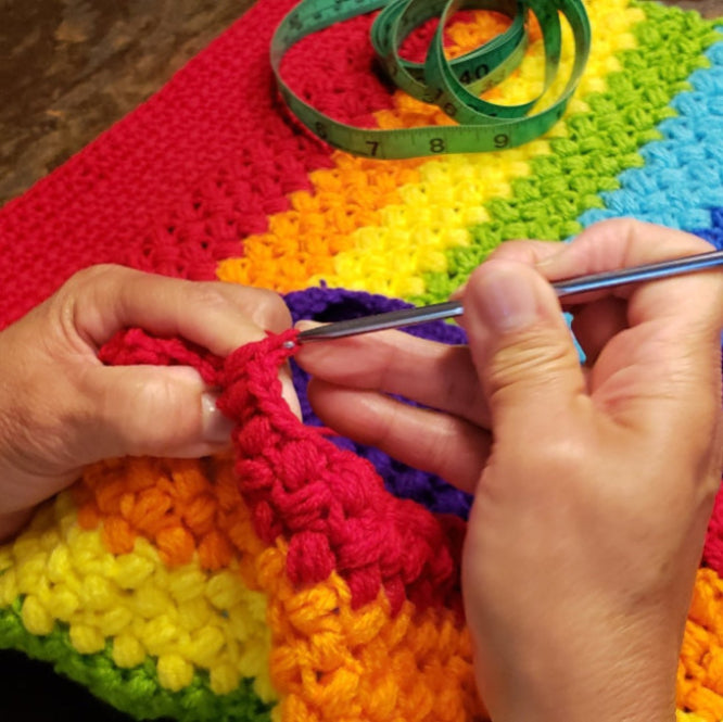 Crochet Rainbow Mochila