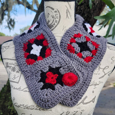 Granny crochet neck