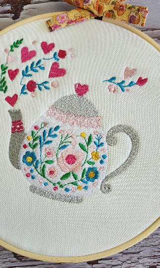 floral hoop tea pot 